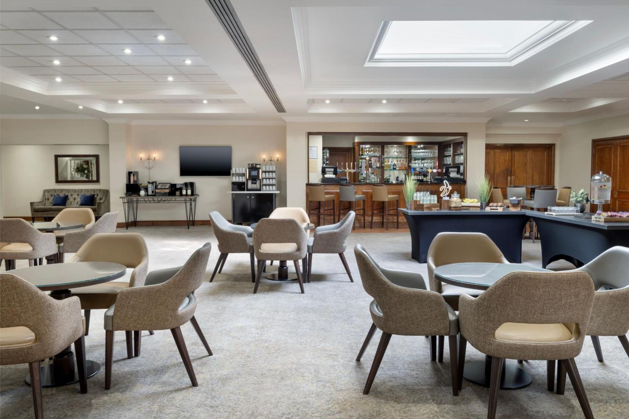 Delta Hotels By Marriott Worsley Park Country Club Exterior foto