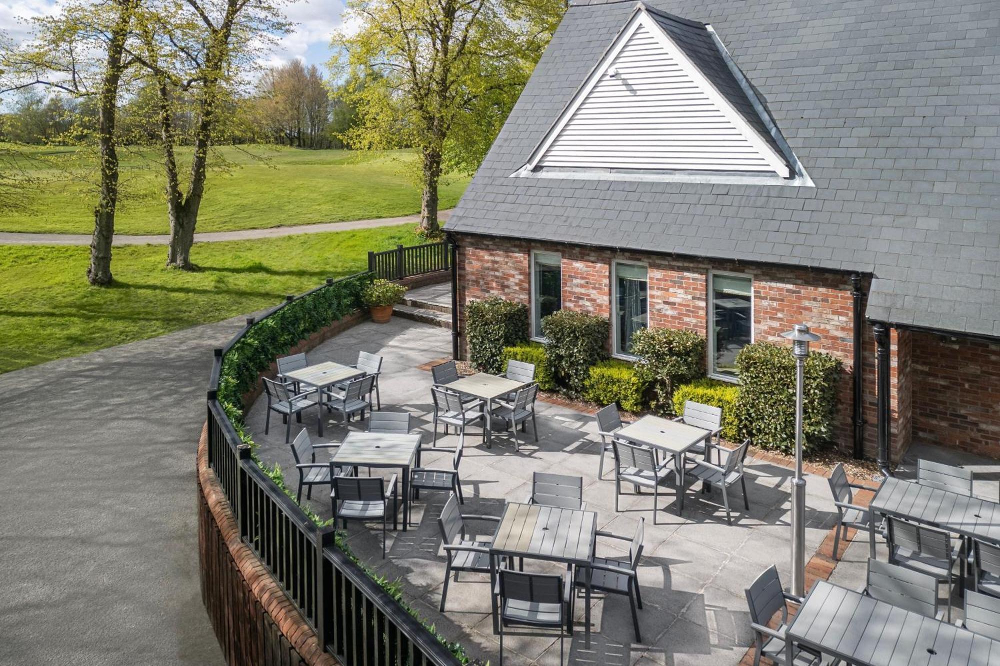 Delta Hotels By Marriott Worsley Park Country Club Exterior foto
